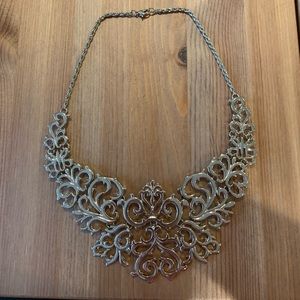 Statement necklace